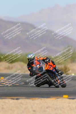 media/Nov-06-2023-Moto Forza (Mon) [[ce023d0744]]/3-Intermediate Group/Session 3 (Turn 5)/